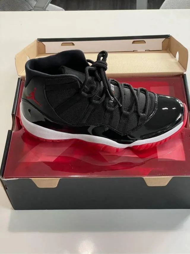 2012 nike air jordan 11 retro bred playoffs