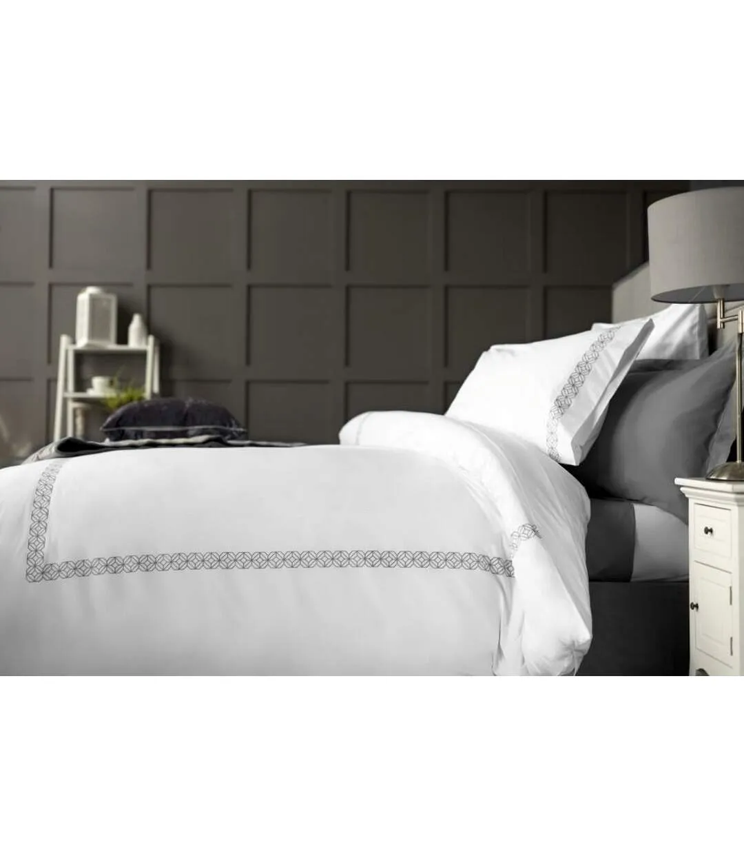 Addison octagon duvet cover set white/platinum Belledorm