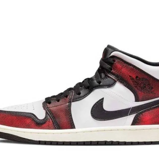Air Jordan 1 Mid Wear-Away