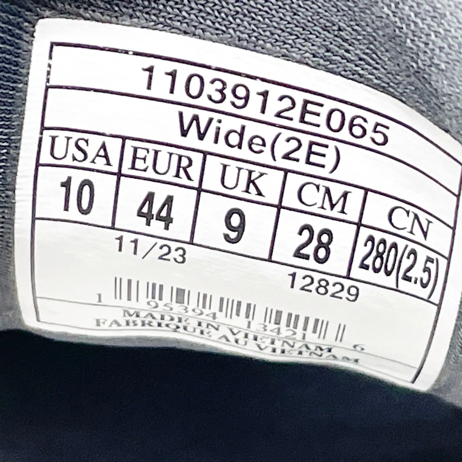 Brooks Mens Adrenaline GTS 23 1103912E065 Gray Running Shoes Sneakers Size 10 2E