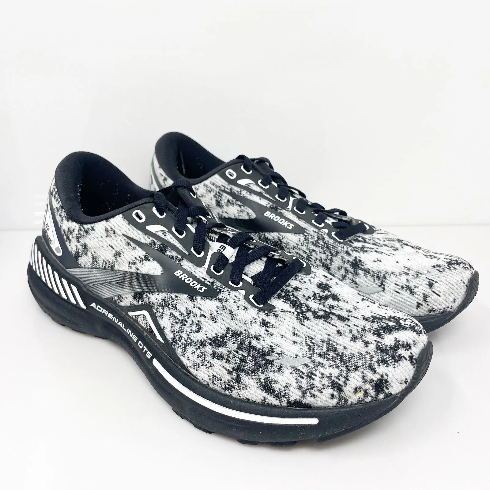 Brooks Womens Adrenaline GTS 23 1203811B135 White Running Shoes Sneakers Sz 9.5B