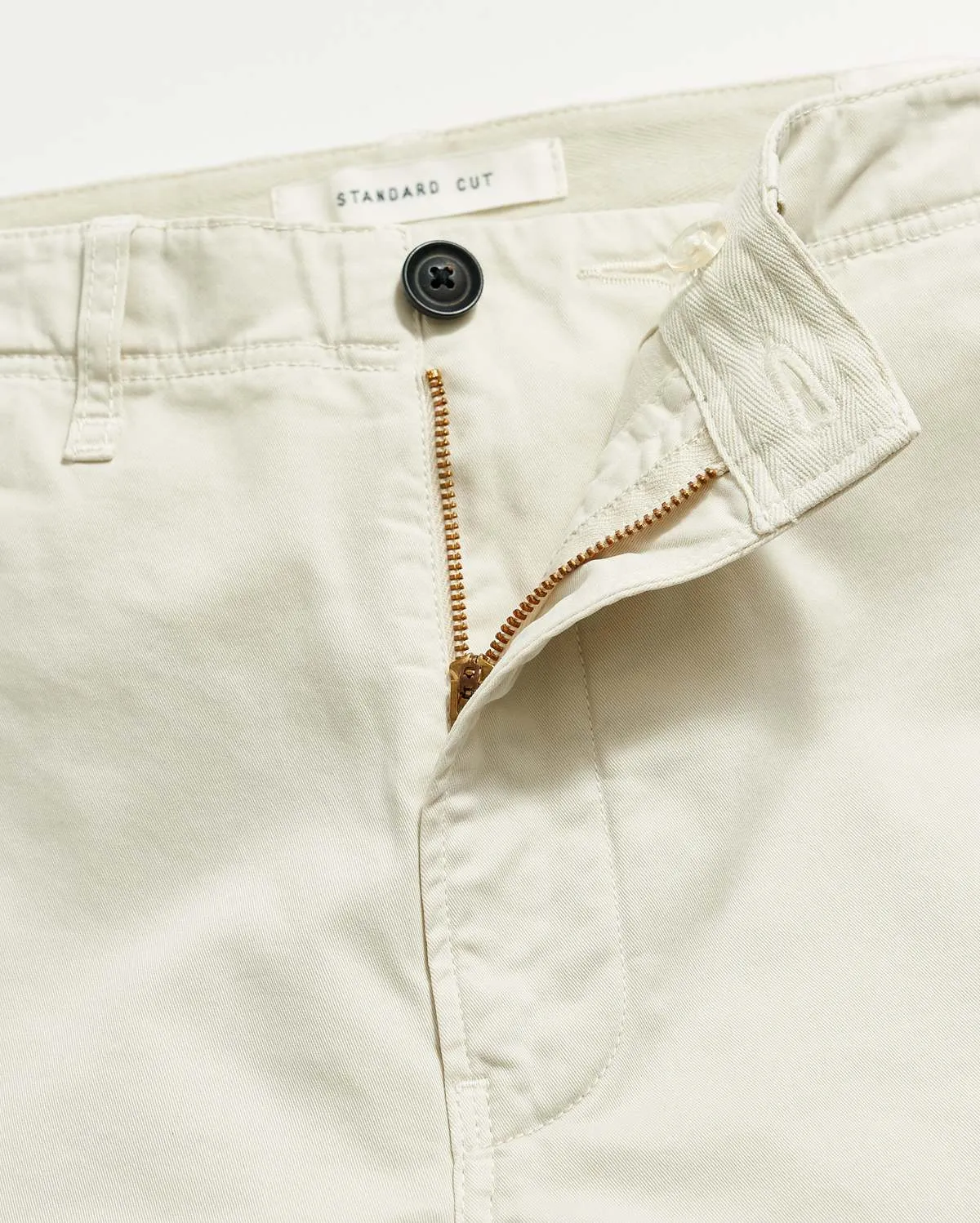 Chino Short - Eggshell