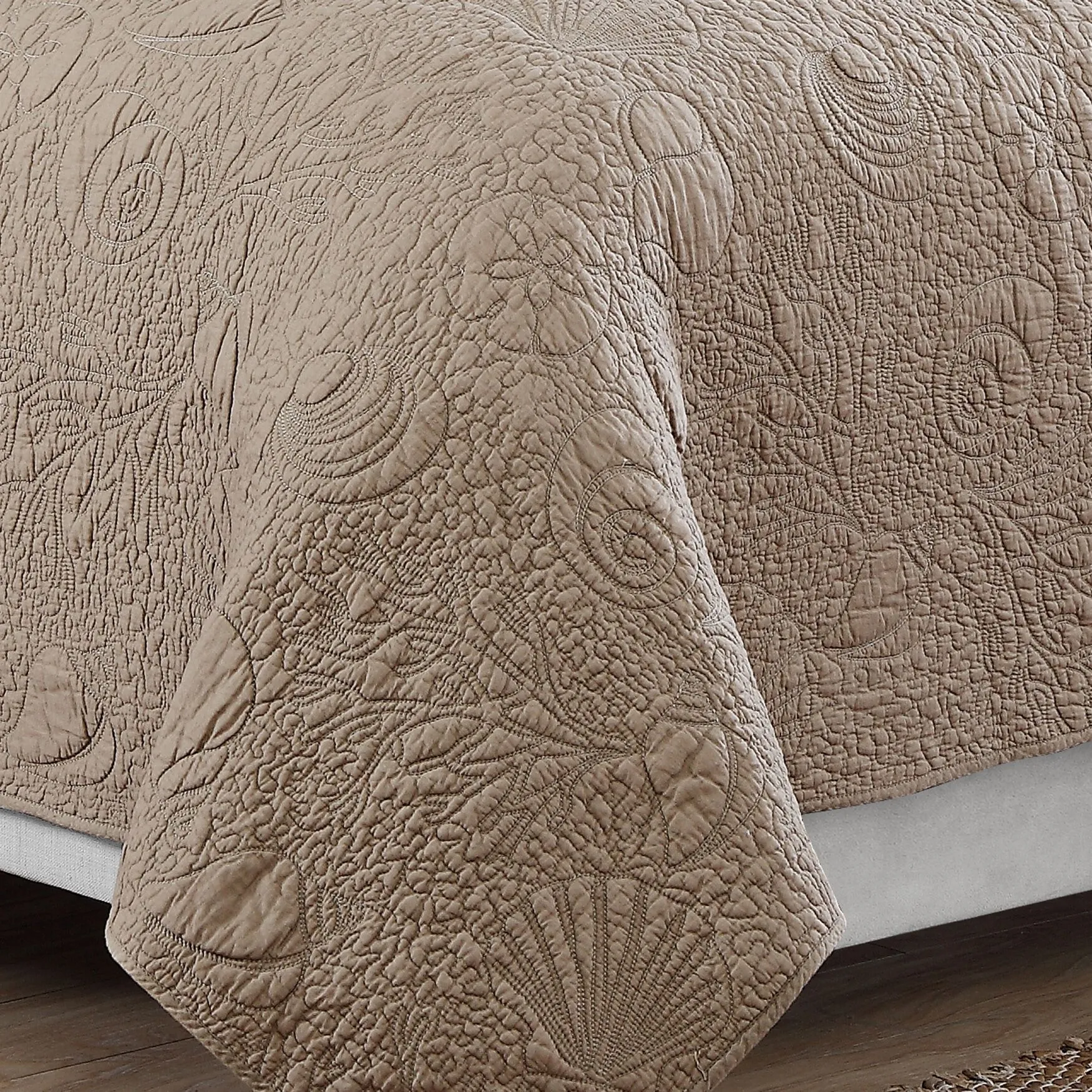 Estate Collection Seaside Quilt Set