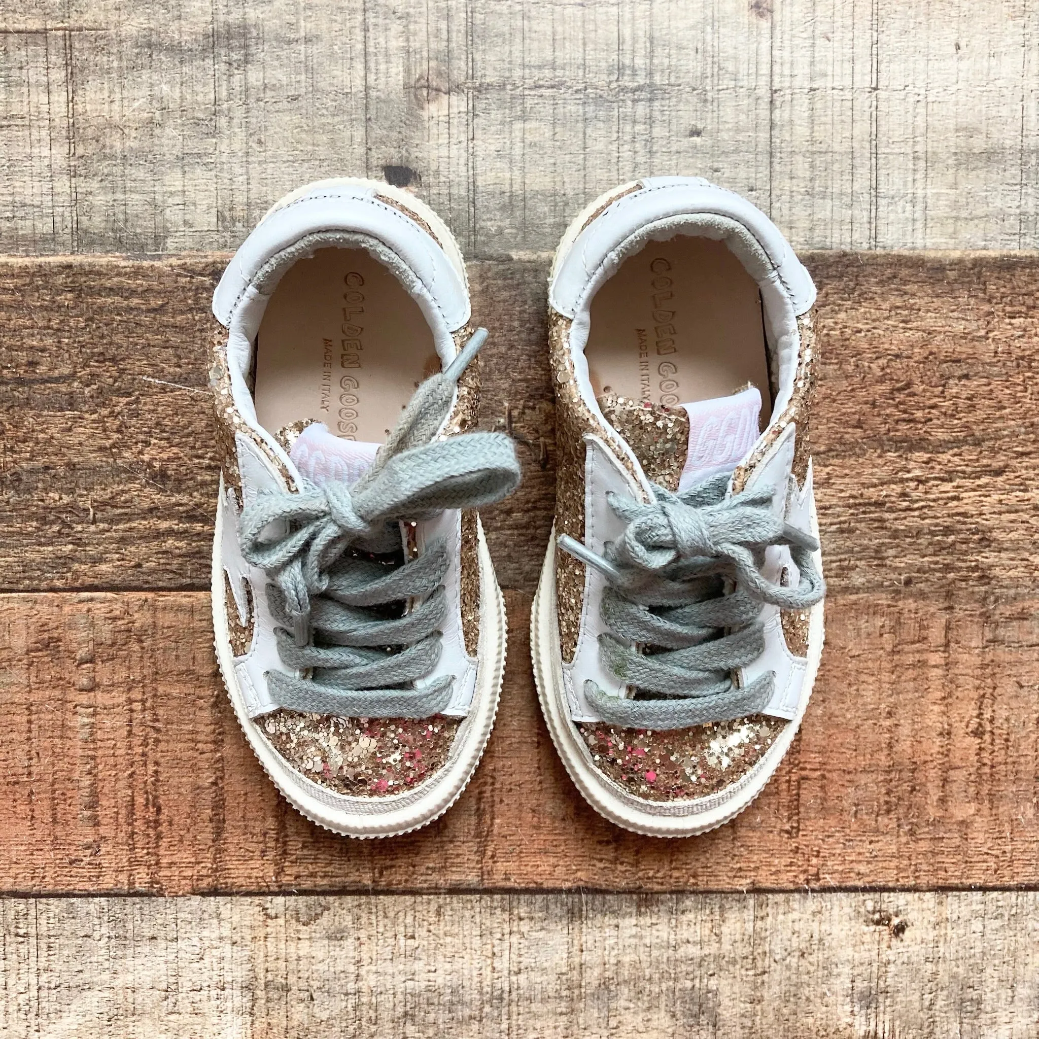 GOLDEN GOOSE TODDLER GOLD GLITTER SNEAKERS- SIZE 22 (US 6,  ONLINE)