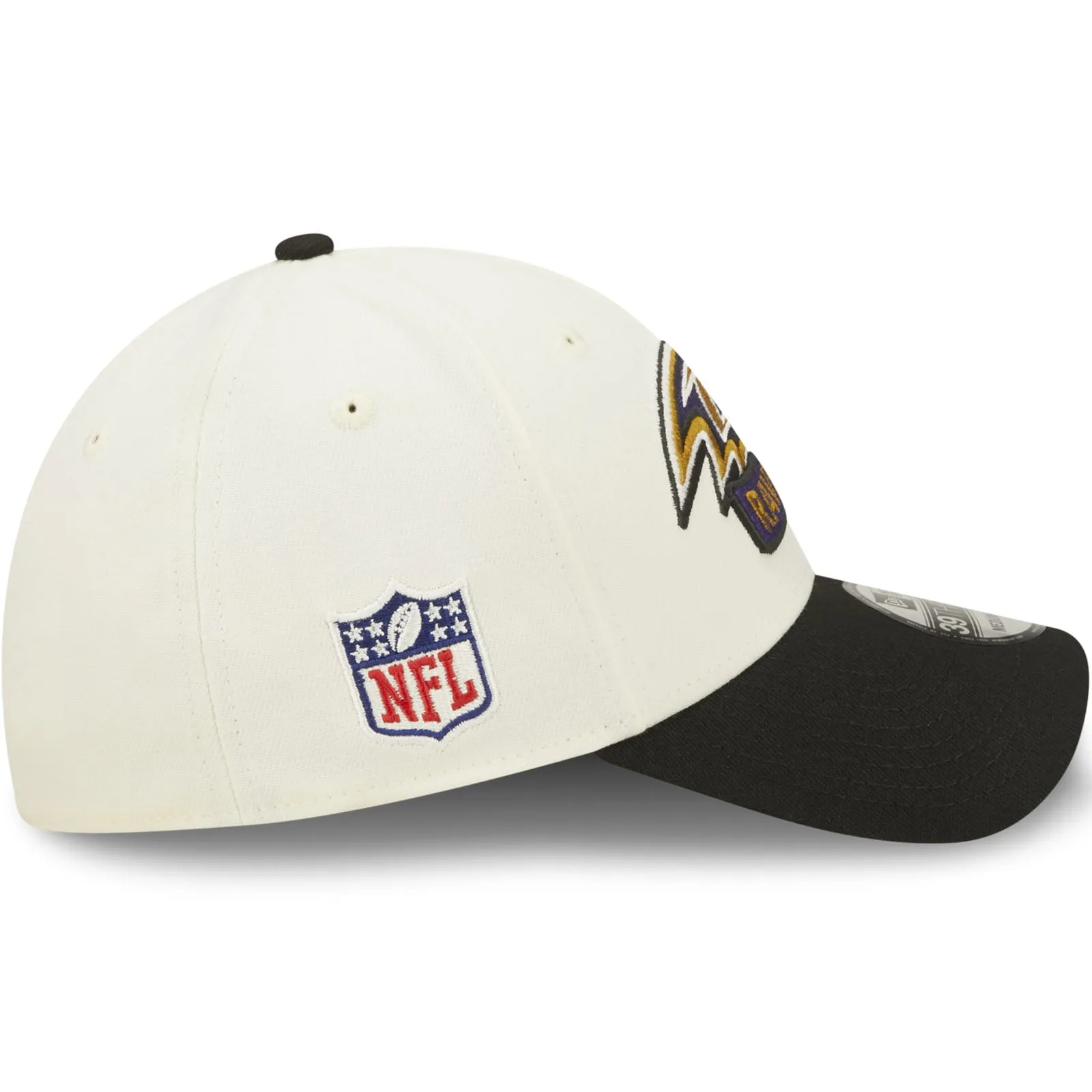 New Era Baltimore Ravens NFL 39THIRTY Sideline 2022 Baseball Cap - White
