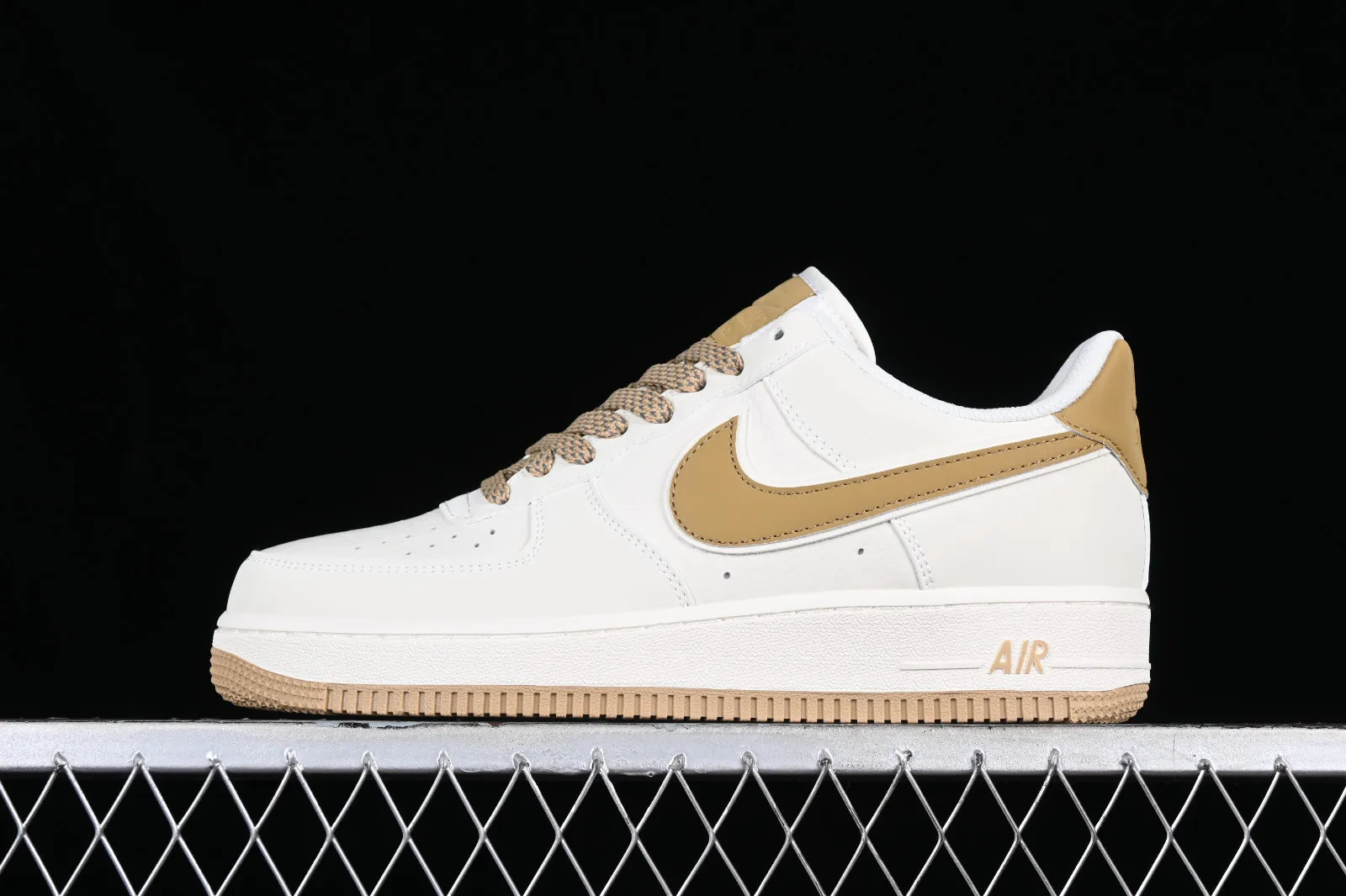 Nike Air Force 1 07 Low Khaki Off White GL6835-002