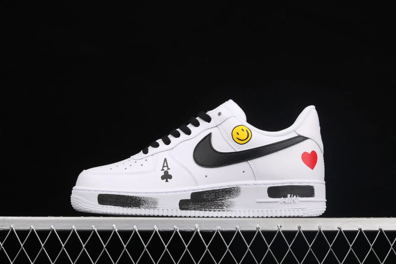 Nike Air Force 1 07 Low White Black Red 315122-811