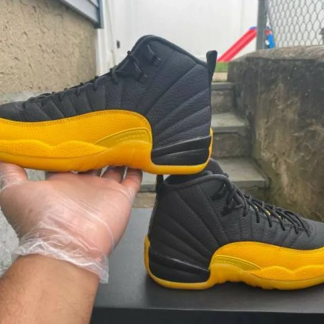 Nike air jordan 12 retro gs (4-6) black/university gold 1532