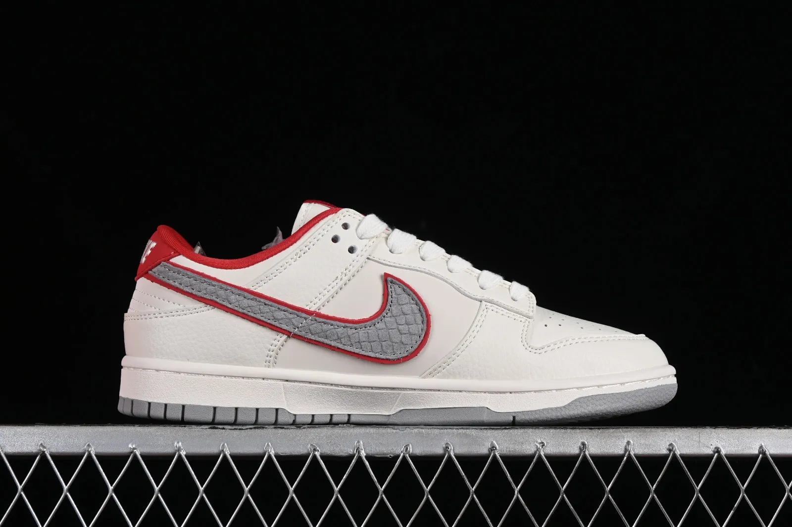 Nike SB Dunk Low CNY Off White Red Grey DQ1098-366