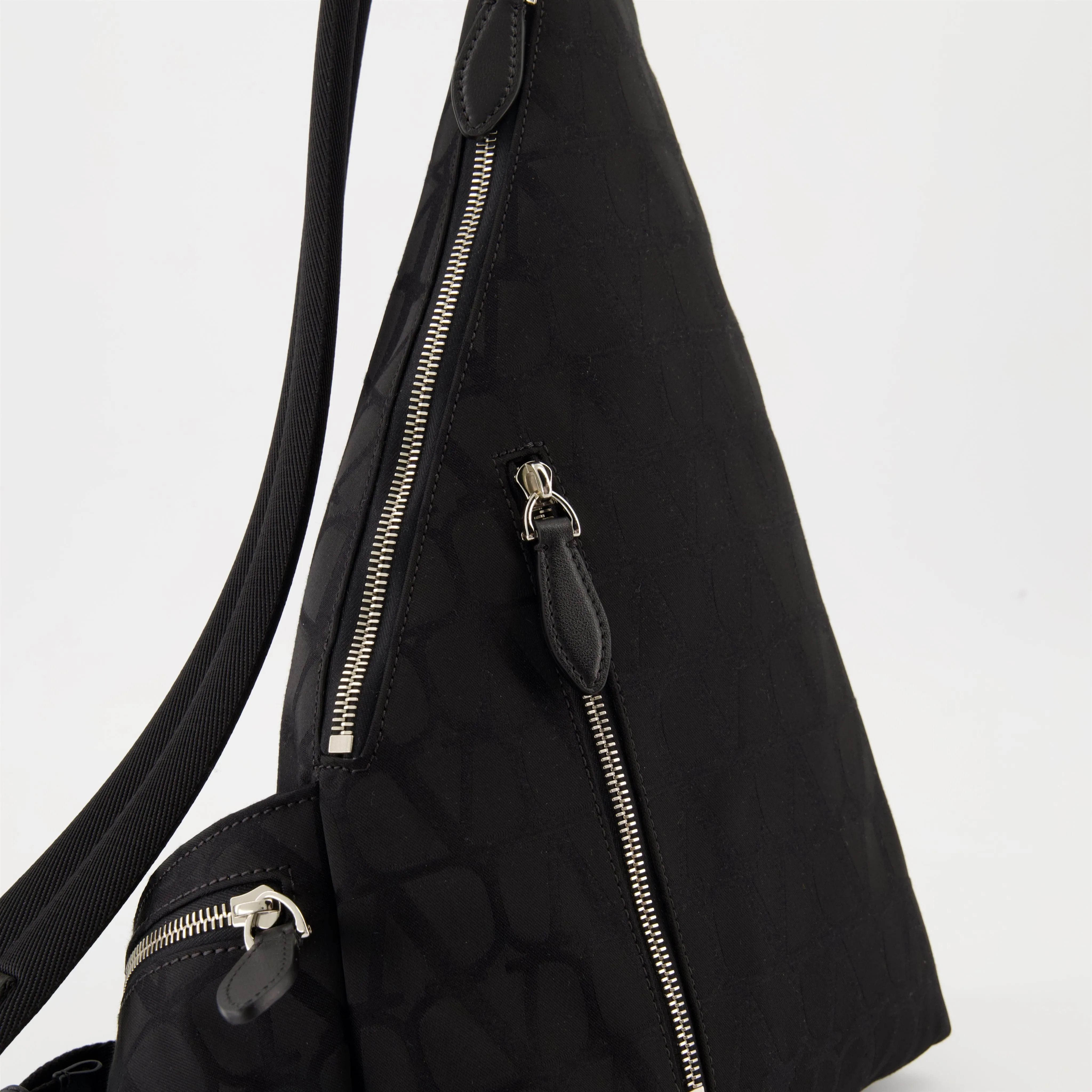 Nylon crossbody bag in sleek black