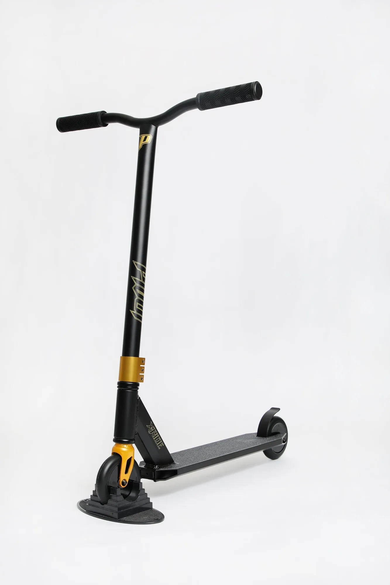 Pivot X-Ride Black & Gold Scooter