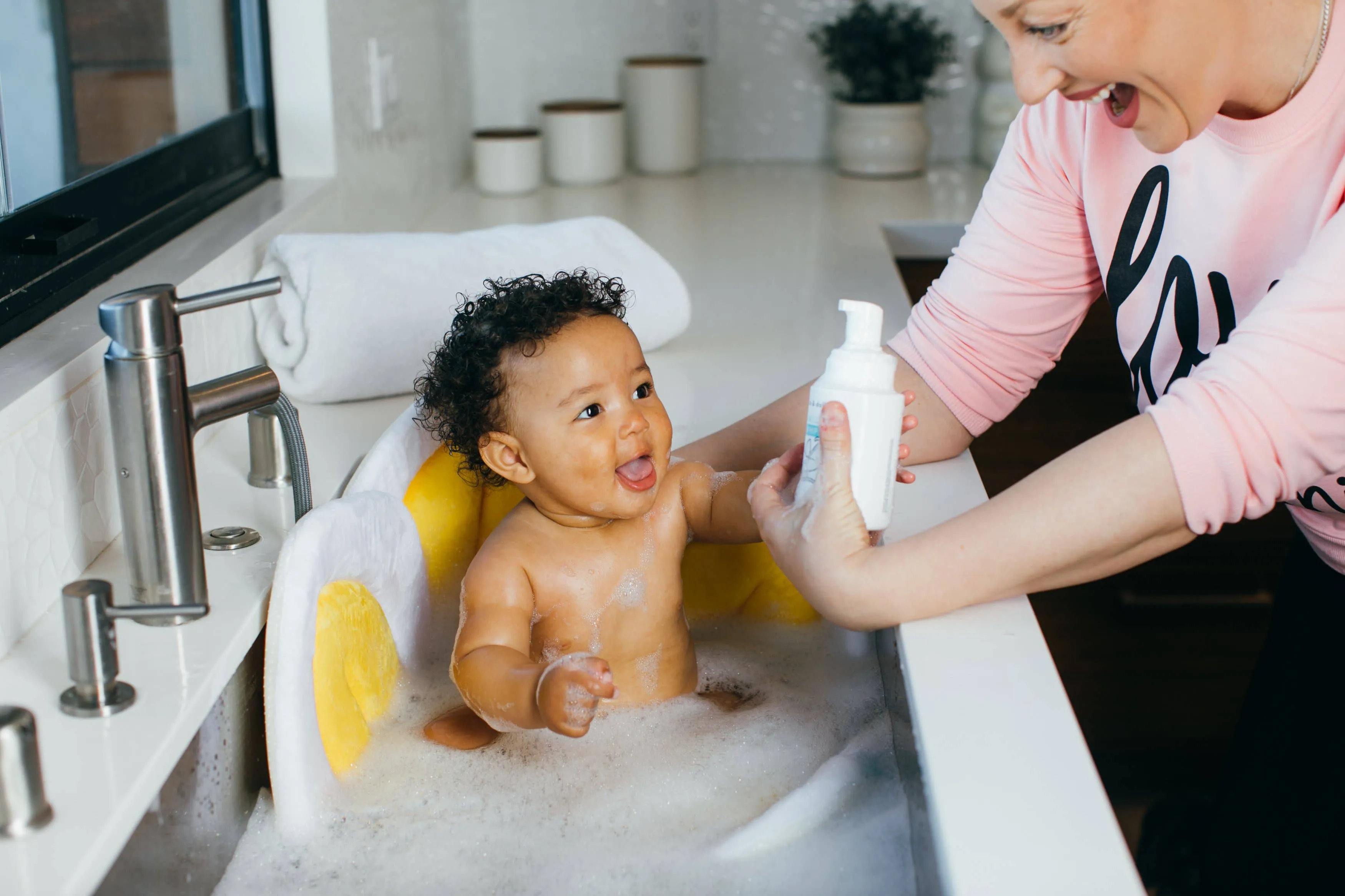 Tear-Free Vanilla Whip Shampoo & Body Wash | Dabble & Dollop