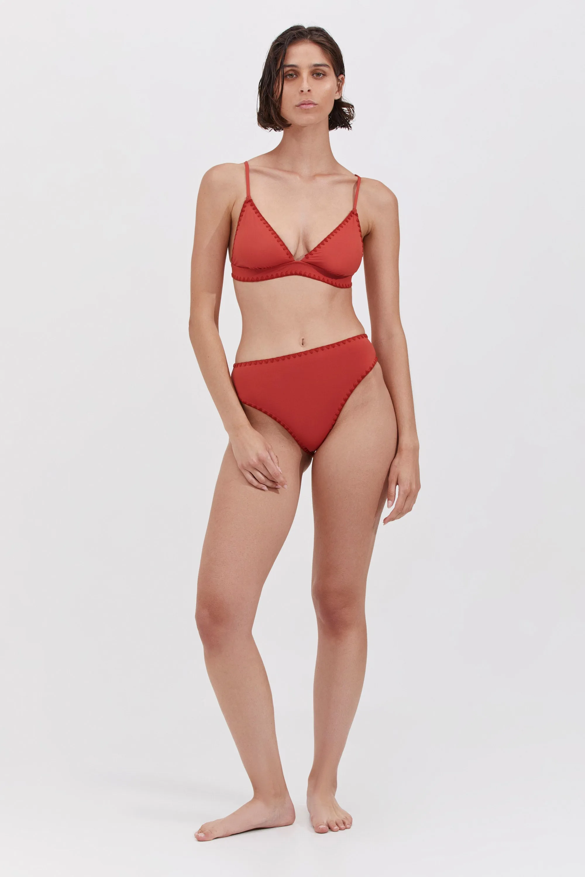 TIANGLE BIKINI TOP IN TERRACOTTA