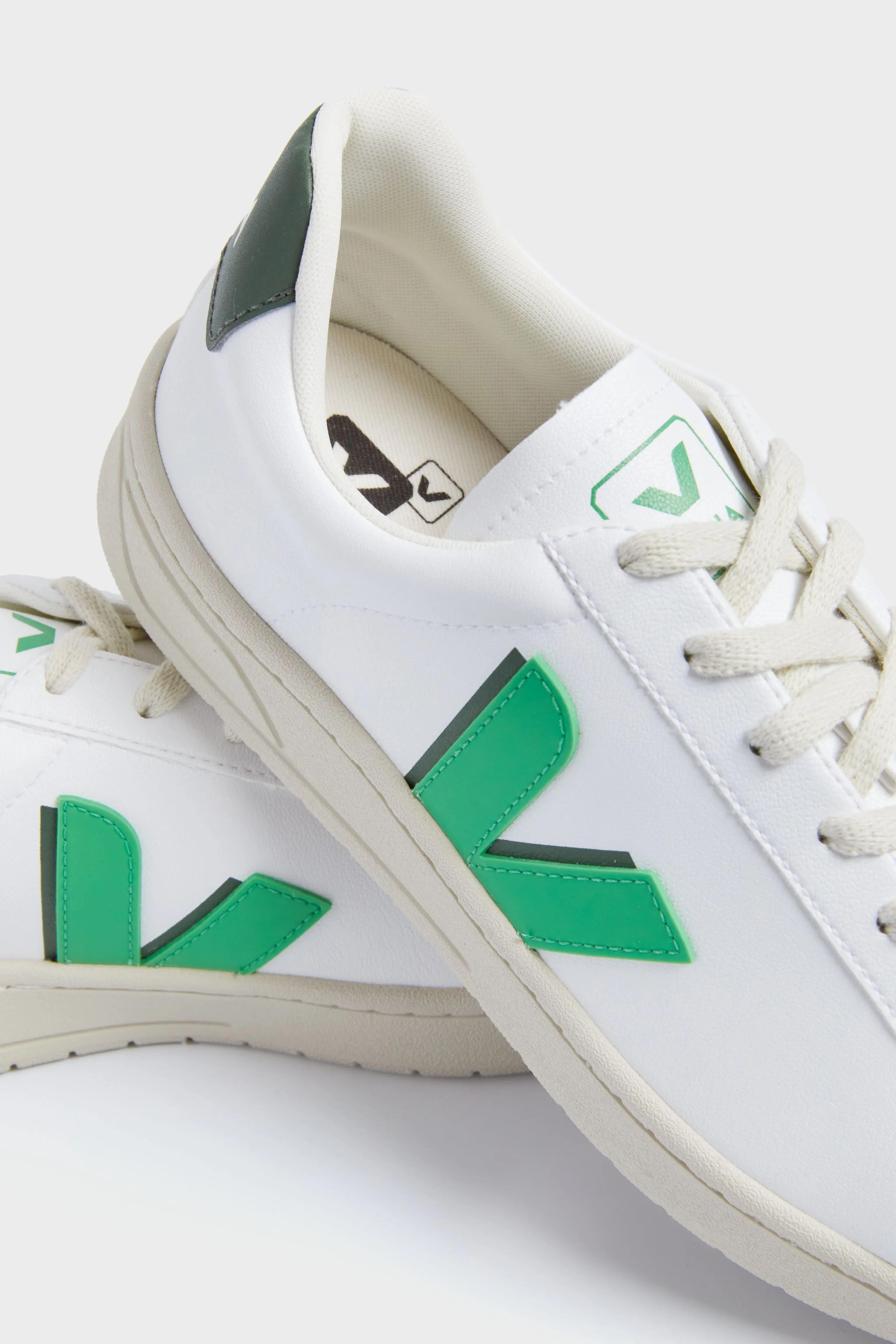 White Leaf Cyprus Urca Sneakers