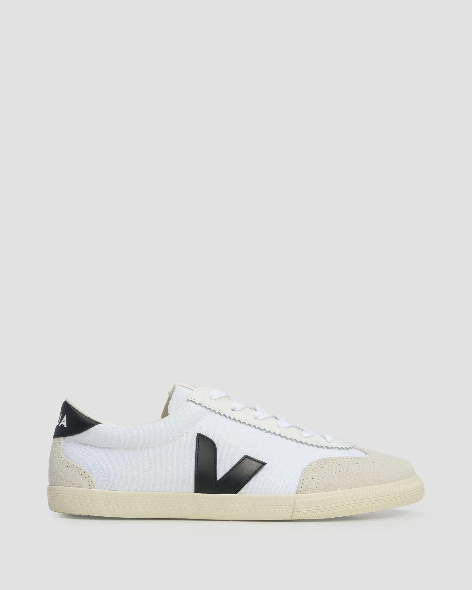 Women's shoes Veja Volley white VO0103524-whiteblack