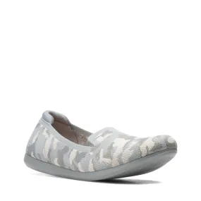 Women’s Clarks Carly Dream – Khaki Camo Knit